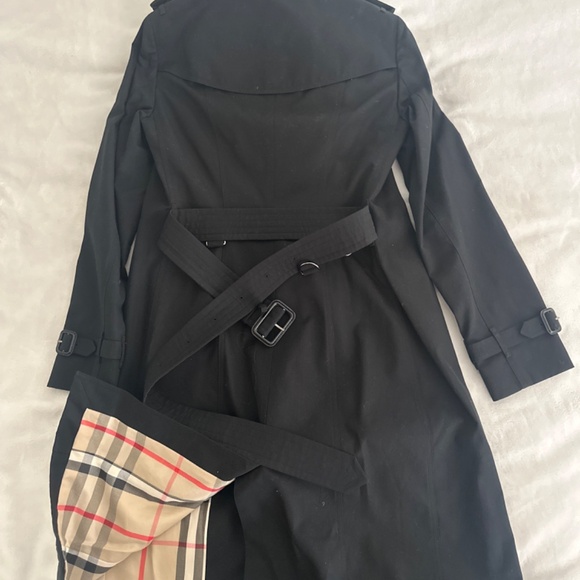 Burberry Heritage Trench Coat - Picture 4 of 4